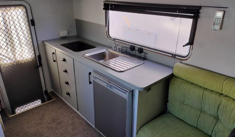 2010 Nissan Navara Motorhome full