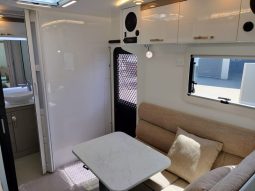 2024 ROADCRUISER Caravan 18ft full