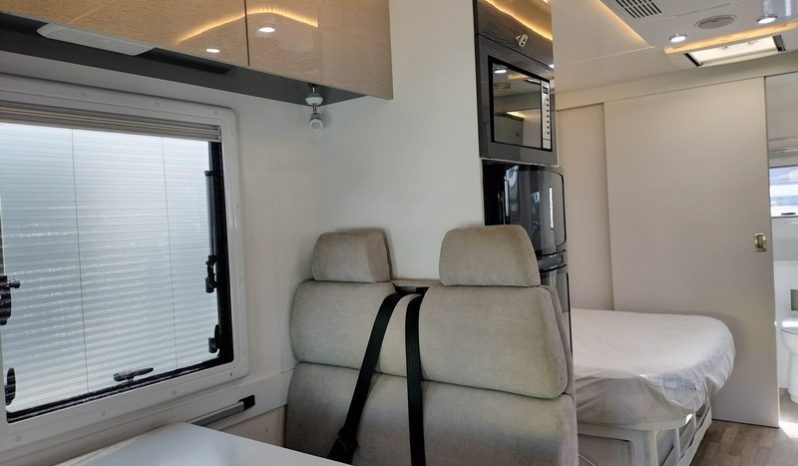 2019 Sunliner Switch S442 Motorhome full