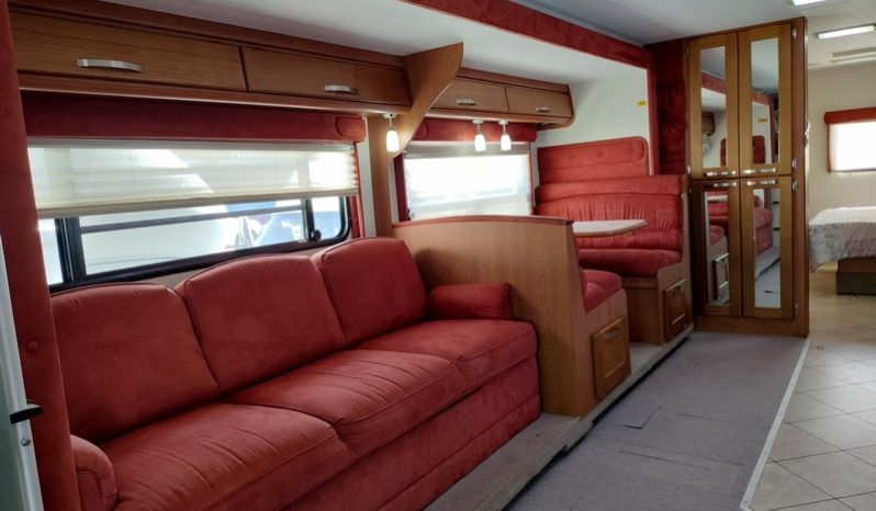 2011 Winnebago Longreach Twin Slide-out Motorhome full