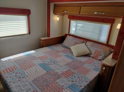 2011 Winnebago Longreach Twin Slide-out Motorhome full