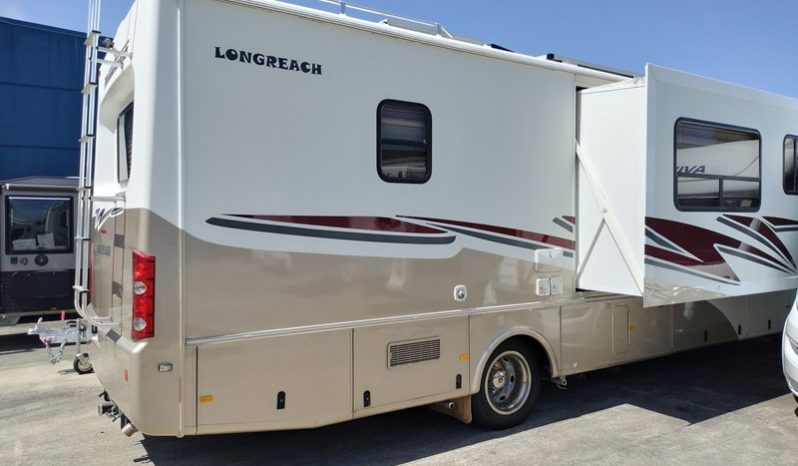 2011 Winnebago Longreach Twin Slide-out Motorhome full