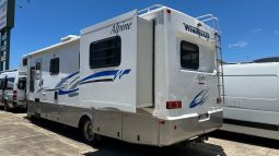 2007 Winnebago Alpine 30ft. full