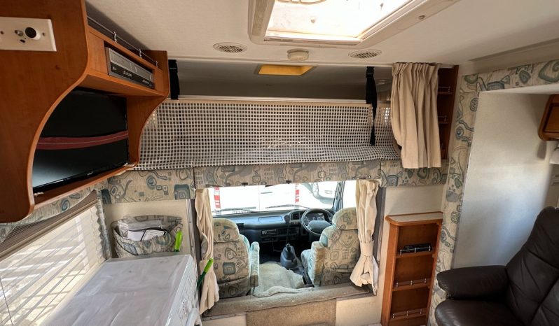 2007 Winnebago Alpine 30ft. full