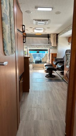 2007 Winnebago Alpine 30ft. full