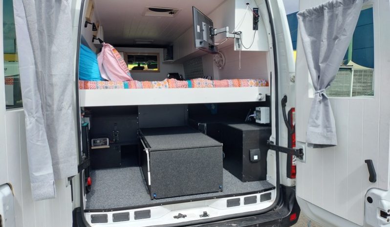 2015 Renault Master Campervan 19ft full