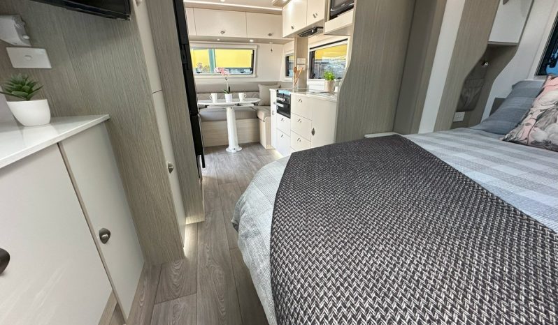 2025 Willow Ironbark 622 – 21ft. Slide-out full