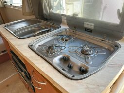 2010 Winnebago Birdsville Elite full