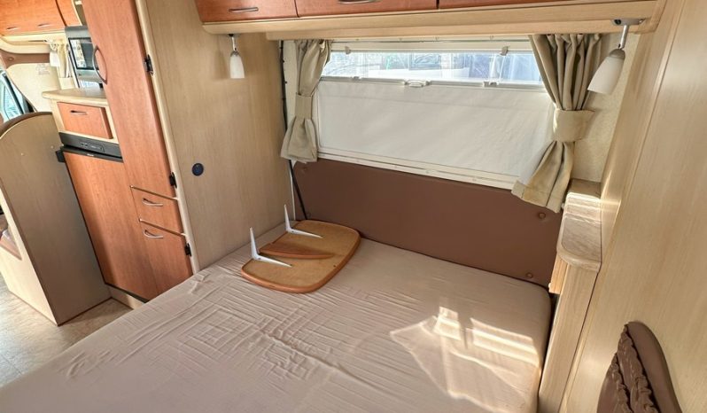 2010 Winnebago Birdsville Elite full