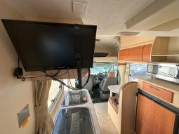 2010 Winnebago Birdsville Elite full