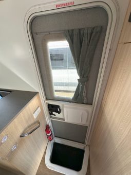 2010 Winnebago Birdsville Elite full