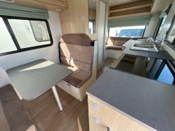 2010 Winnebago Birdsville Elite full