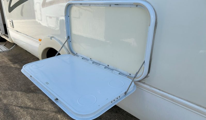 2010 Winnebago Birdsville Elite full