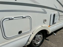 2010 Winnebago Birdsville Elite full