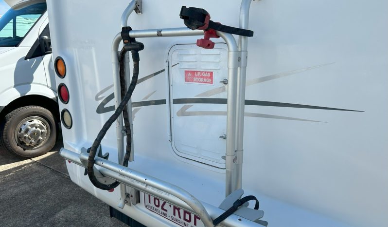 2010 Winnebago Birdsville Elite full