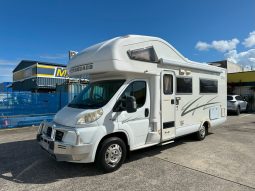 2010 Winnebago Birdsville Elite full
