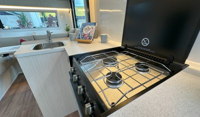 2025 SUNCAMPER Saxby V2 Motorhome full