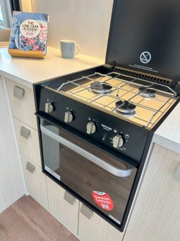 2025 SUNCAMPER Saxby V2 Motorhome full