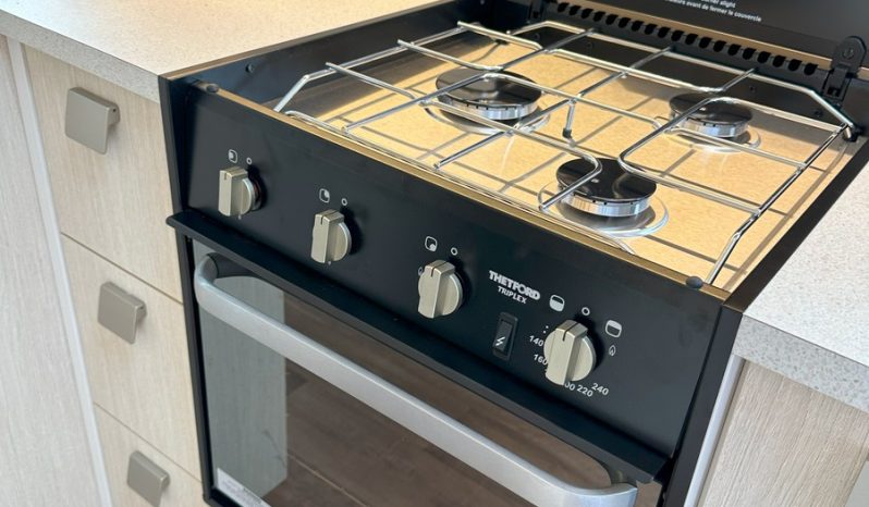 2025 SUNCAMPER Saxby V2 Motorhome full