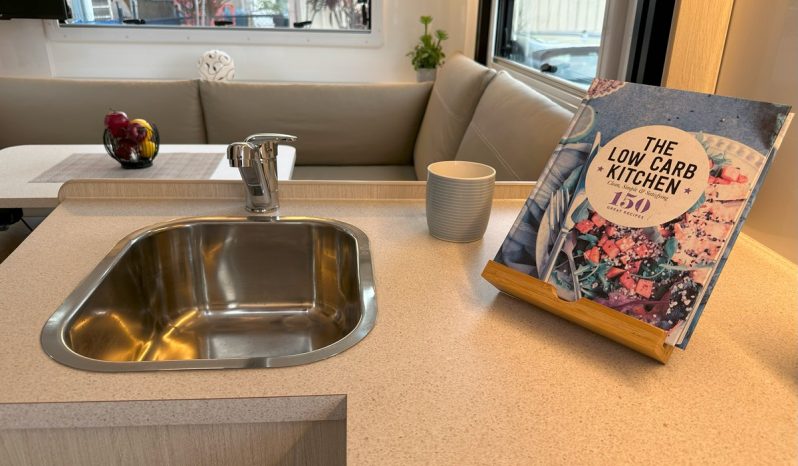 2025 SUNCAMPER Saxby V2 Motorhome full