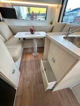 2025 SUNCAMPER Saxby V2 Motorhome full