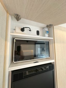 2025 SUNCAMPER Saxby V2 Motorhome full
