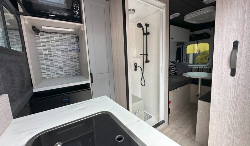 2022 PEUGEOT Boxer Campervan full