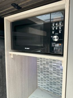 2022 PEUGEOT Boxer Campervan full