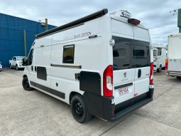 2022 PEUGEOT Boxer Campervan full