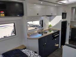 2025 Willow Conifer 520 Caravan 17ft9in (Brand New) full