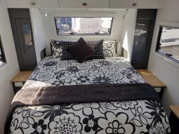 2025 Willow Conifer 520 Caravan 17ft9in (Brand New) full