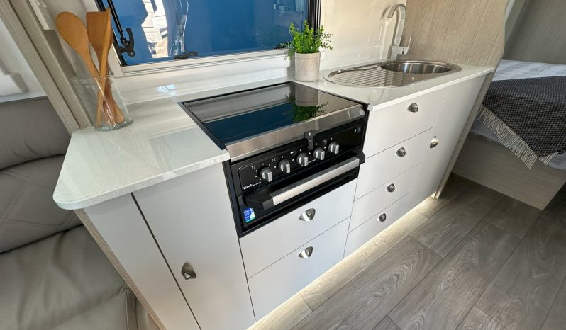 2025 Willow Ironbark 622 Caravan 21ft (Brand New) full