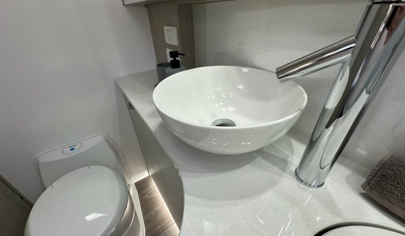 2025 Willow Ironbark 622 Caravan 21ft (Brand New) full