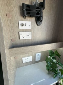 2025 Willow Ironbark 622 Caravan 21ft (Brand New) full