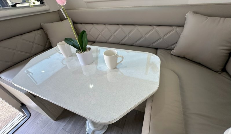 2025 Willow Ironbark 622 Caravan 21ft (Brand New) full