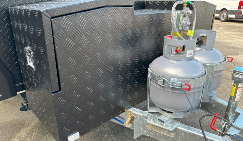 2025 Willow Ironbark 622 Caravan 21ft (Brand New) full