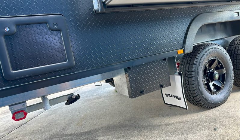 2025 Willow Ironbark 622 Caravan 21ft (Brand New) full