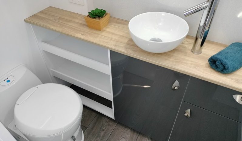 2025 Willow Conifer 520 Caravan 17’9″ (Brand New) full