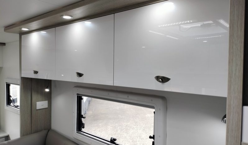 2025 Willow Conifer 5223 Caravan 18’10” (Brand New) full