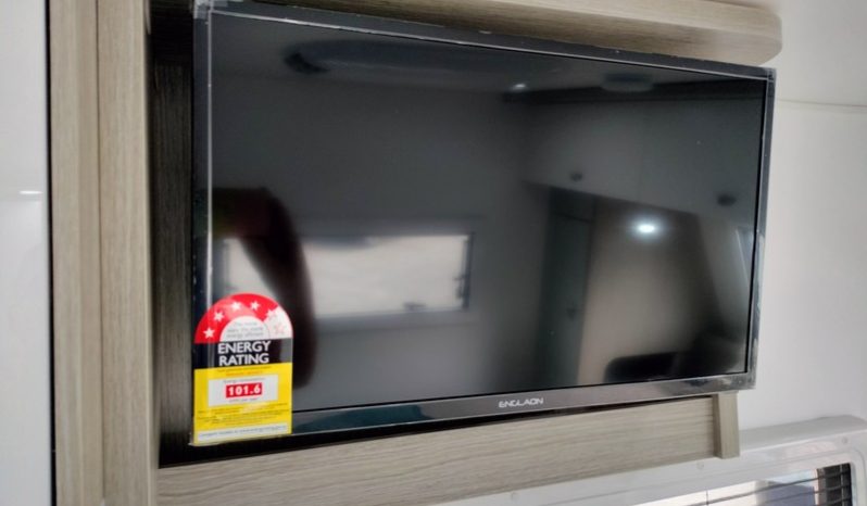 2025 Willow Conifer 5223 Caravan 18’10” (Brand New) full