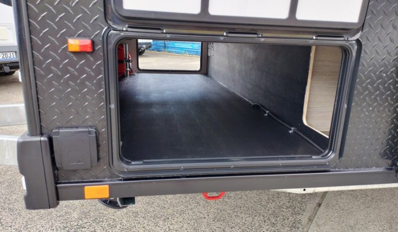 2025 Willow Conifer 5223 Caravan 18’10” (Brand New) full