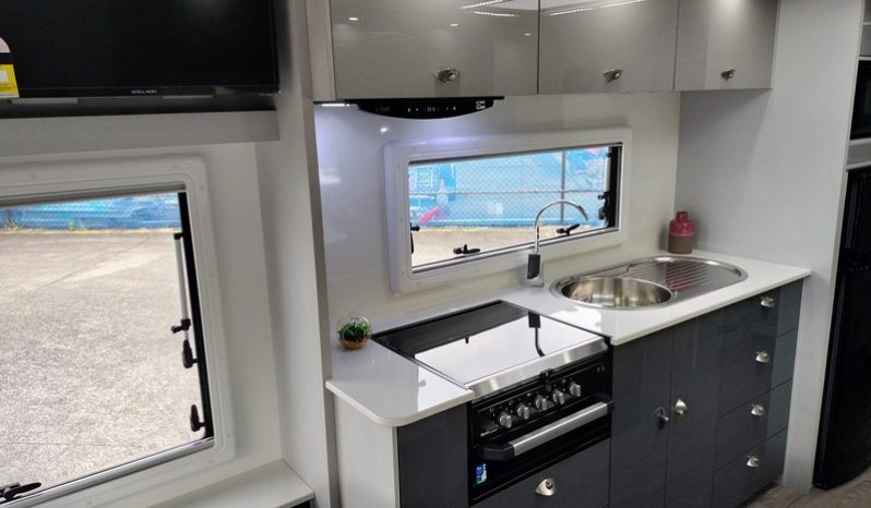 2025 Willow Conifer 5228 Caravan 19’3″ (Brand New) full