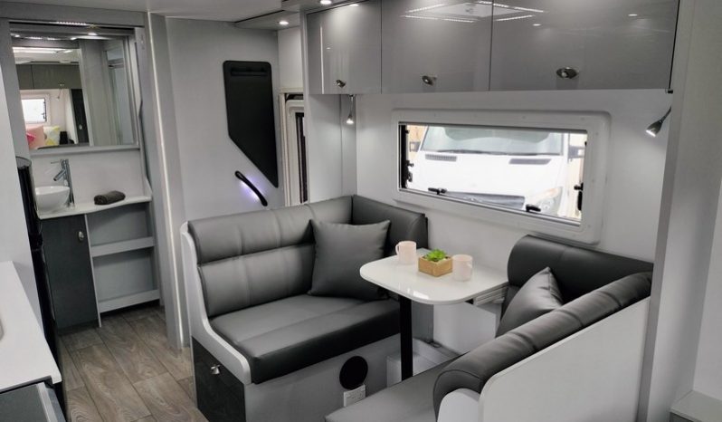 2025 Willow Conifer 5228 Caravan 19’3″ (Brand New) full