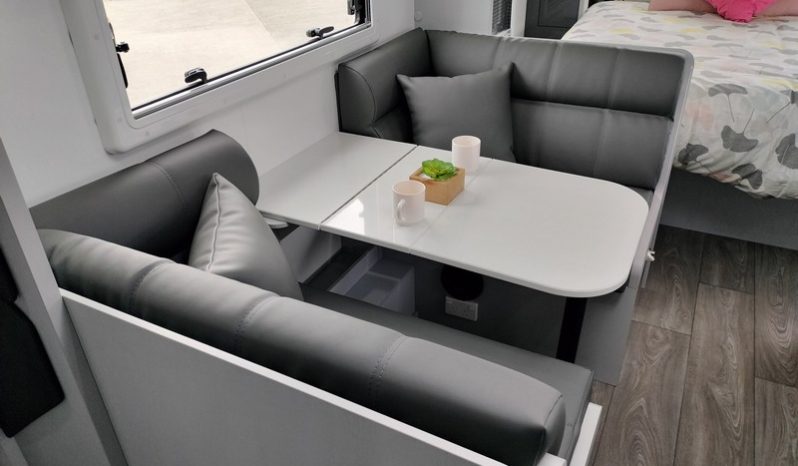 2025 Willow Conifer 5228 Caravan 19’3″ (Brand New) full