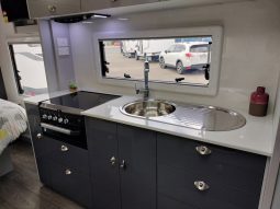 2025 Willow Conifer 5228 Caravan 19’3″ (Brand New) full