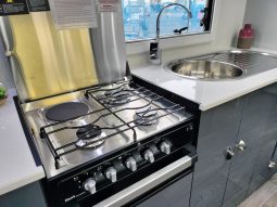 2025 Willow Conifer 5228 Caravan 19’3″ (Brand New) full