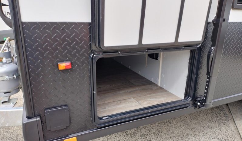 2025 Willow Conifer 5228 Caravan 19’3″ (Brand New) full