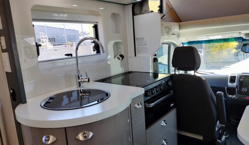 2019 Sunliner Switch S442 Motorhome full