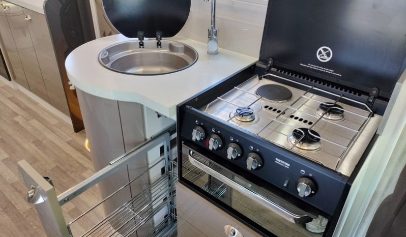 2019 Sunliner Switch S442 Motorhome full