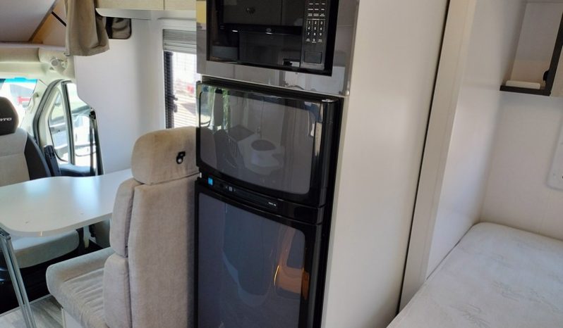 2019 Sunliner Switch S442 Motorhome full